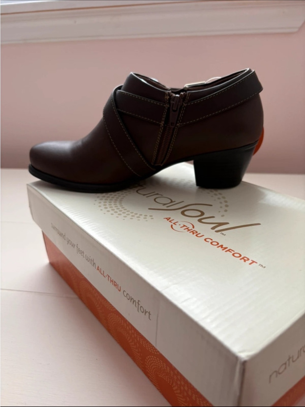 Natural Soul Brown Leather Ankle Bootie with Low Heel size 8
